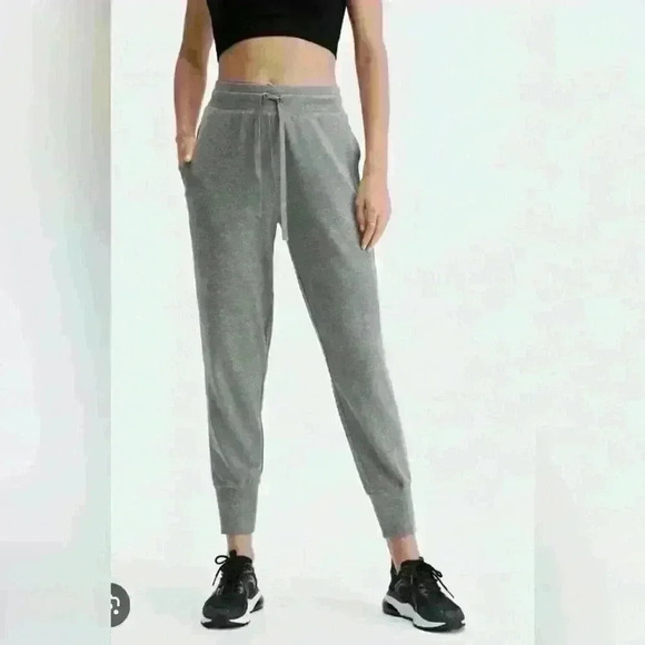 NWOT Fabletics Large luxe Terry Jogger Item# 1Z - Picture 2 of 5